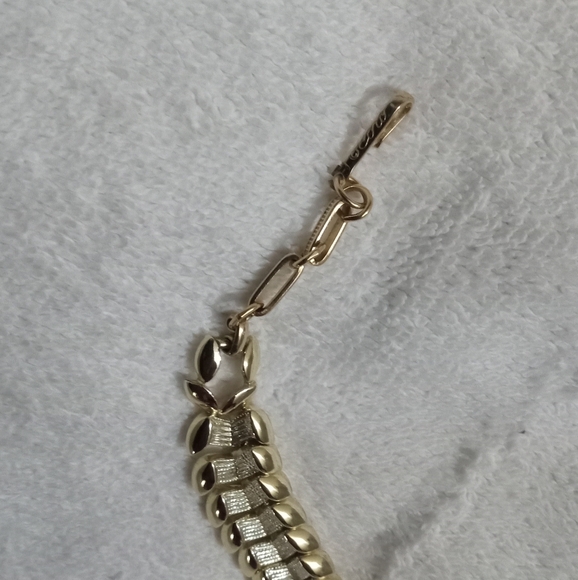 ∆• Coro Signed Dragon Spine Choker Collar Necklace -Gold & Silver - Picture 4 of 7